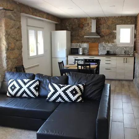 Vall De Montserrat Apartment